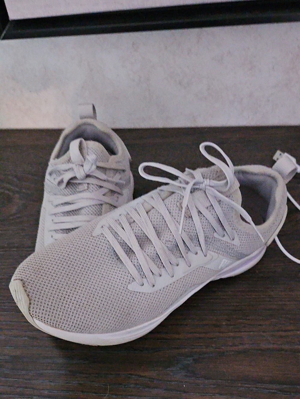 Puma Light Gray Women's Athletic Sneakers - Comfortable Lace-Up Trainer